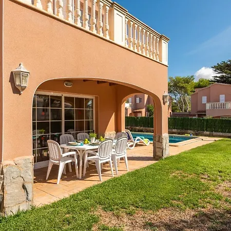 Llevant By Escape Villa