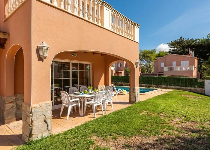 Llevant By Escape Villa